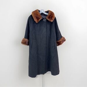 Union Made Vintage 1960s Wool Coat with faux fur collar A-Line  Size M/L